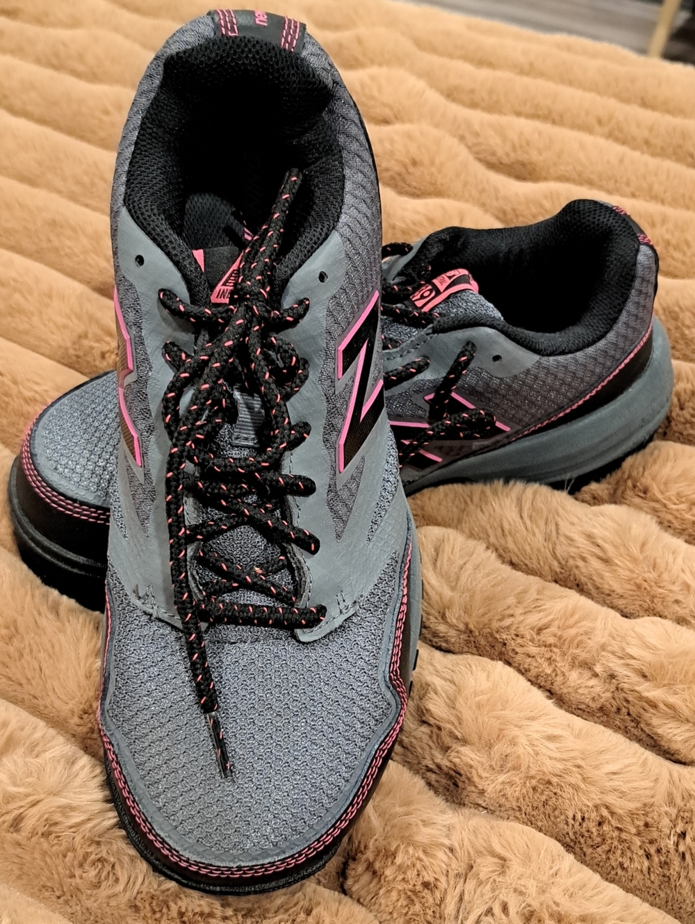 New Balance 589 RevLite Women's Composite Toe Safety Shoes Gray Pink Size 8.5